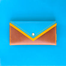 Load image into Gallery viewer, Flatlander Envelope Clutch