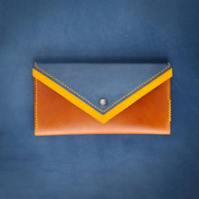 Load image into Gallery viewer, Flatlander Envelope Clutch